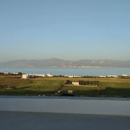 White House With Sea View * Ambelas