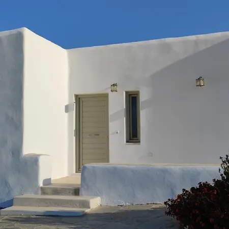 Vakantiehuis White House With Sea View Ambelas