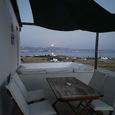 White House With Sea View Semesterbostad *