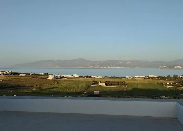 White House With Sea View * Ambelas